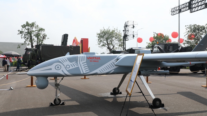 UAV với biểu tượng Chim Lạc