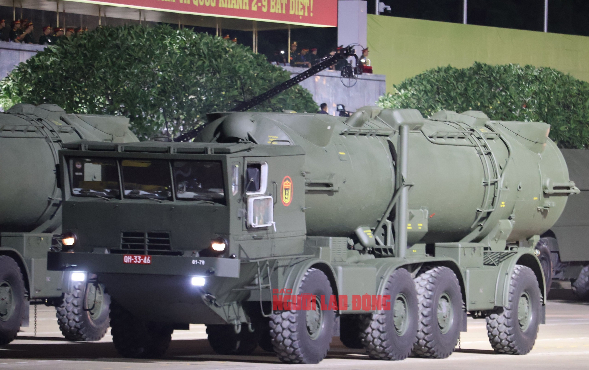 Khí tài quân sự xe bệ phóng Redut-M