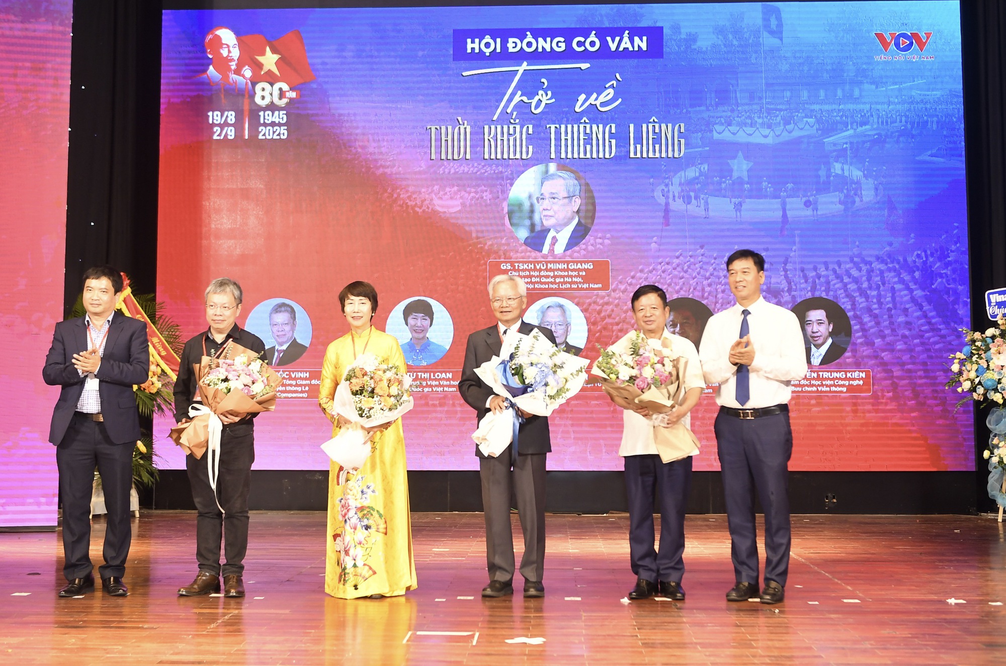 Khung cảnh lễ công bố dự án VR