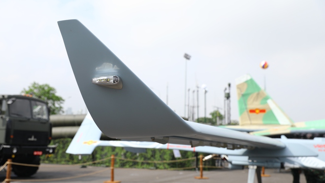 Cận cảnh UAV đa năng tầm xa