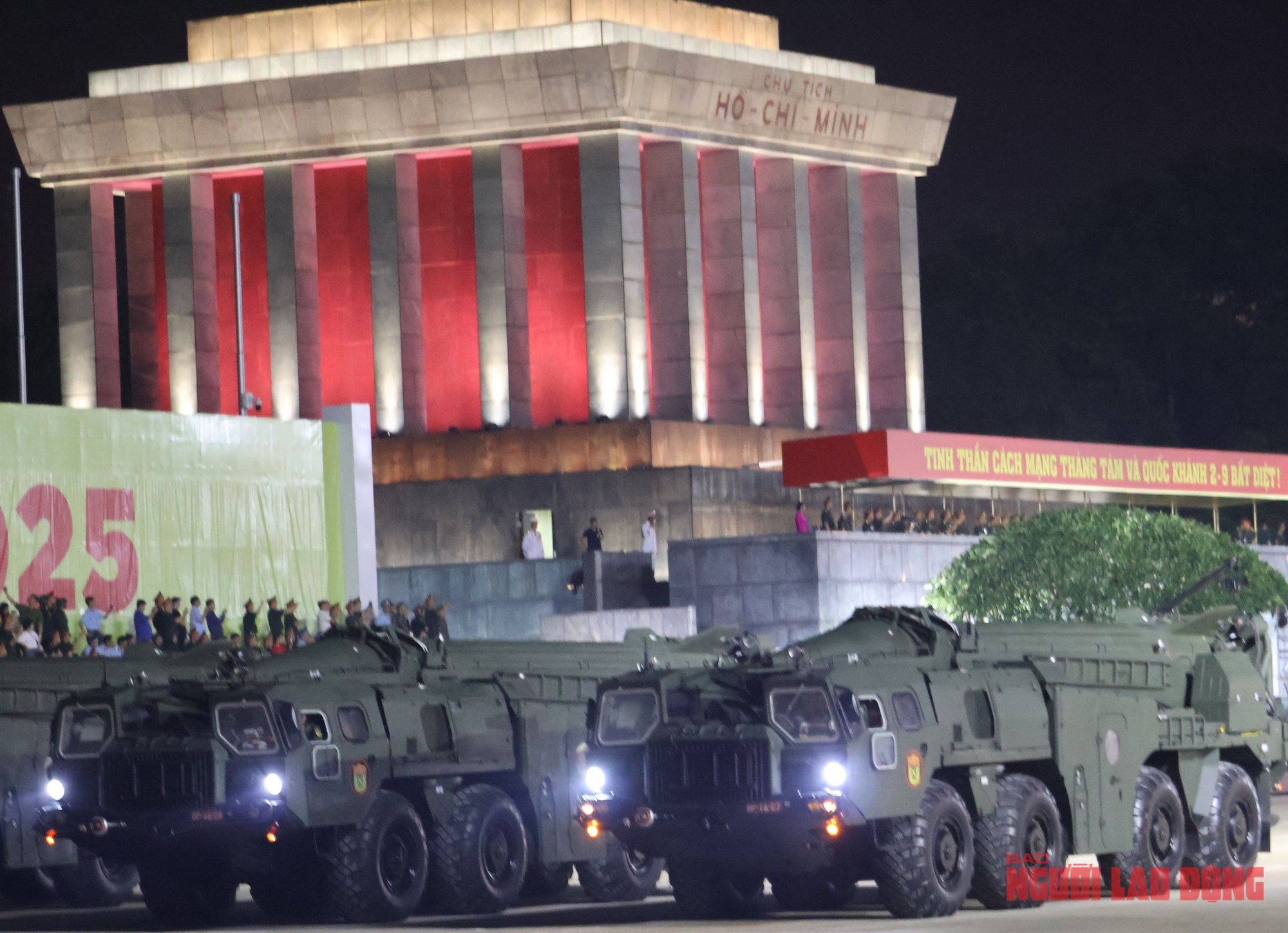 Tên lửa Scud-B trên Quảng trường Ba Đình