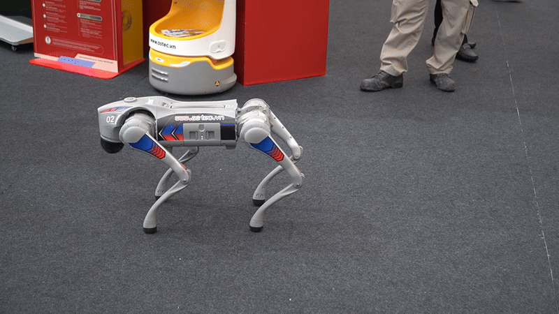 Chó robot công nghệ cao