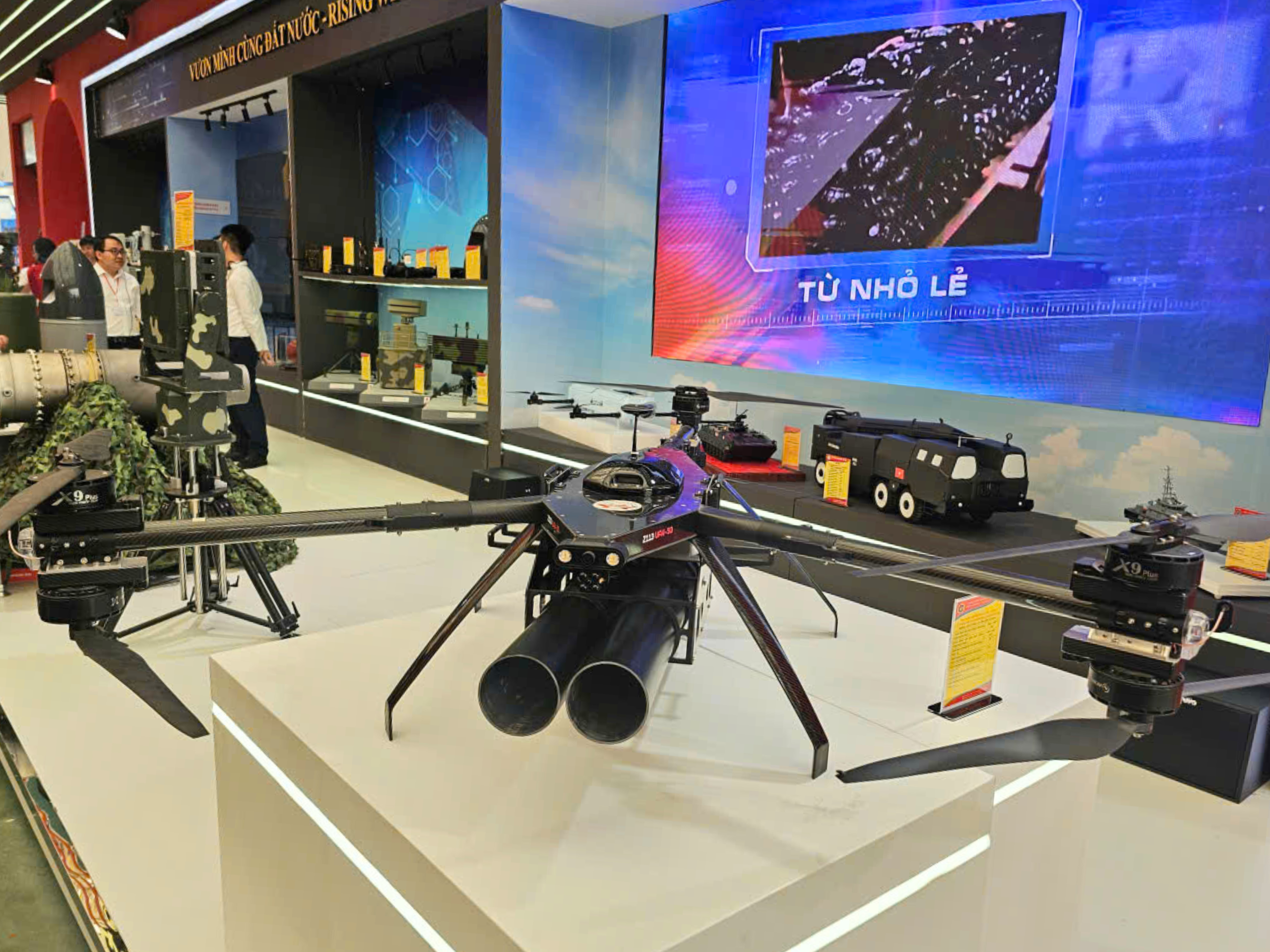 UAV-50 chữa cháy từ trên cao