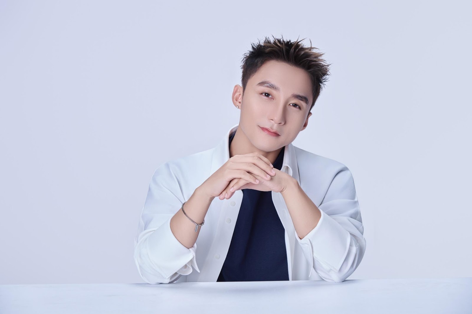 Sơn Tùng M-TP xuất hiện tại sự kiện ra mắt siêu phẩm robot hút bụi mới