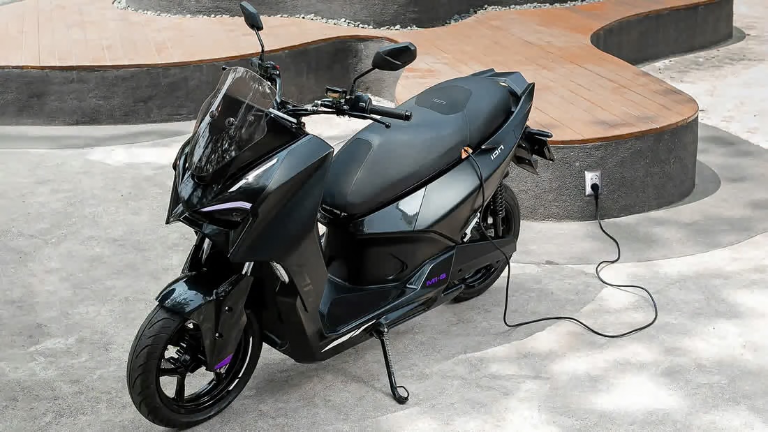 Xe máy điện M1-S cạnh tranh tại châu Âu