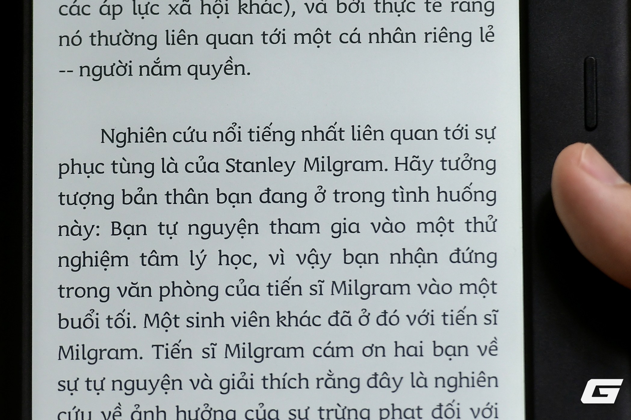 Màn hình E-Ink Carta 1300 lõm sắc nét