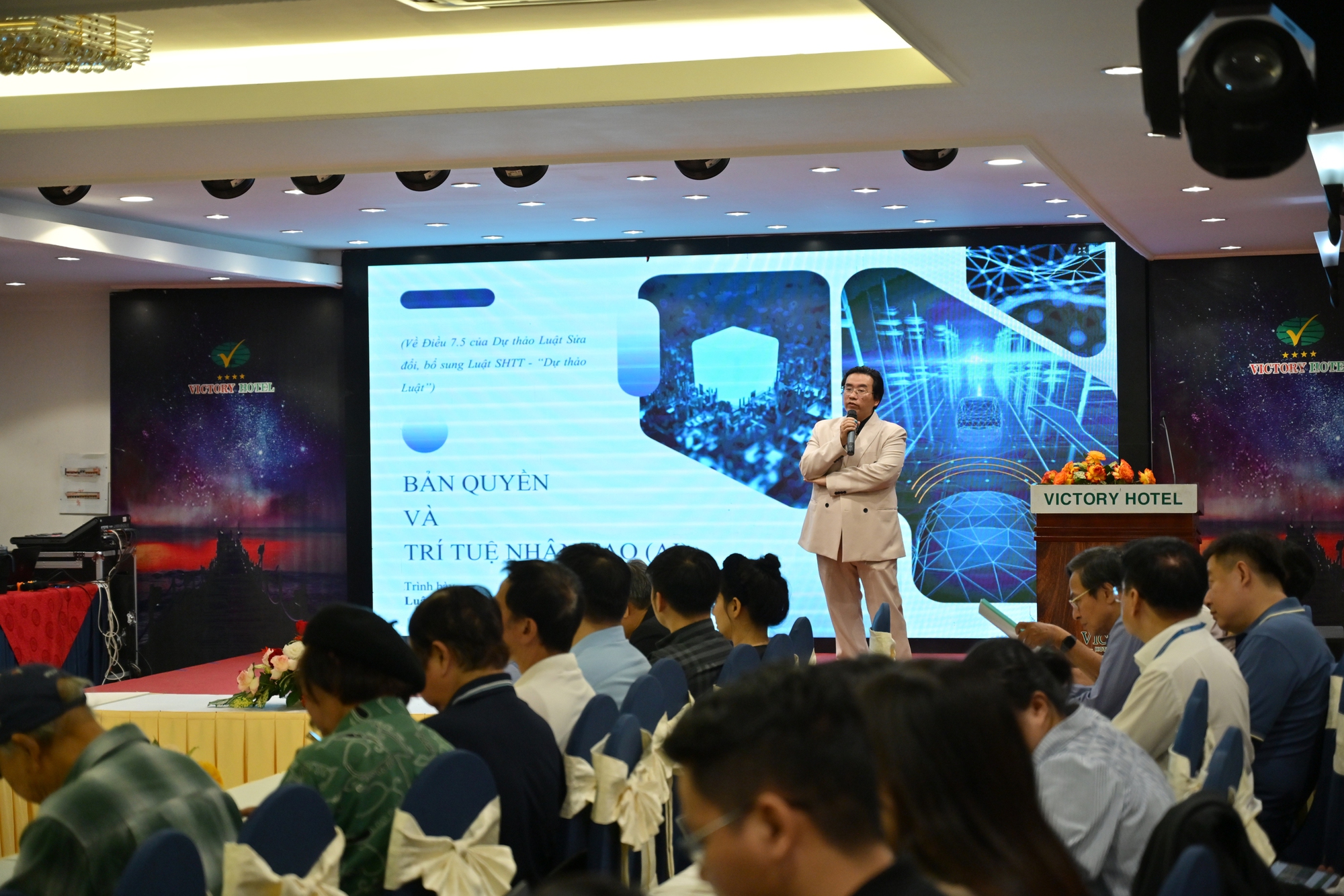 Chuyên gia giải thích về ngoại lệ khai thác dữ liệu trong AI Phân tích pháp lý về ngoại lệ TDM